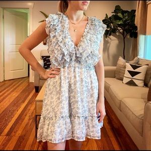 Perfectly ruffled dress 🦋